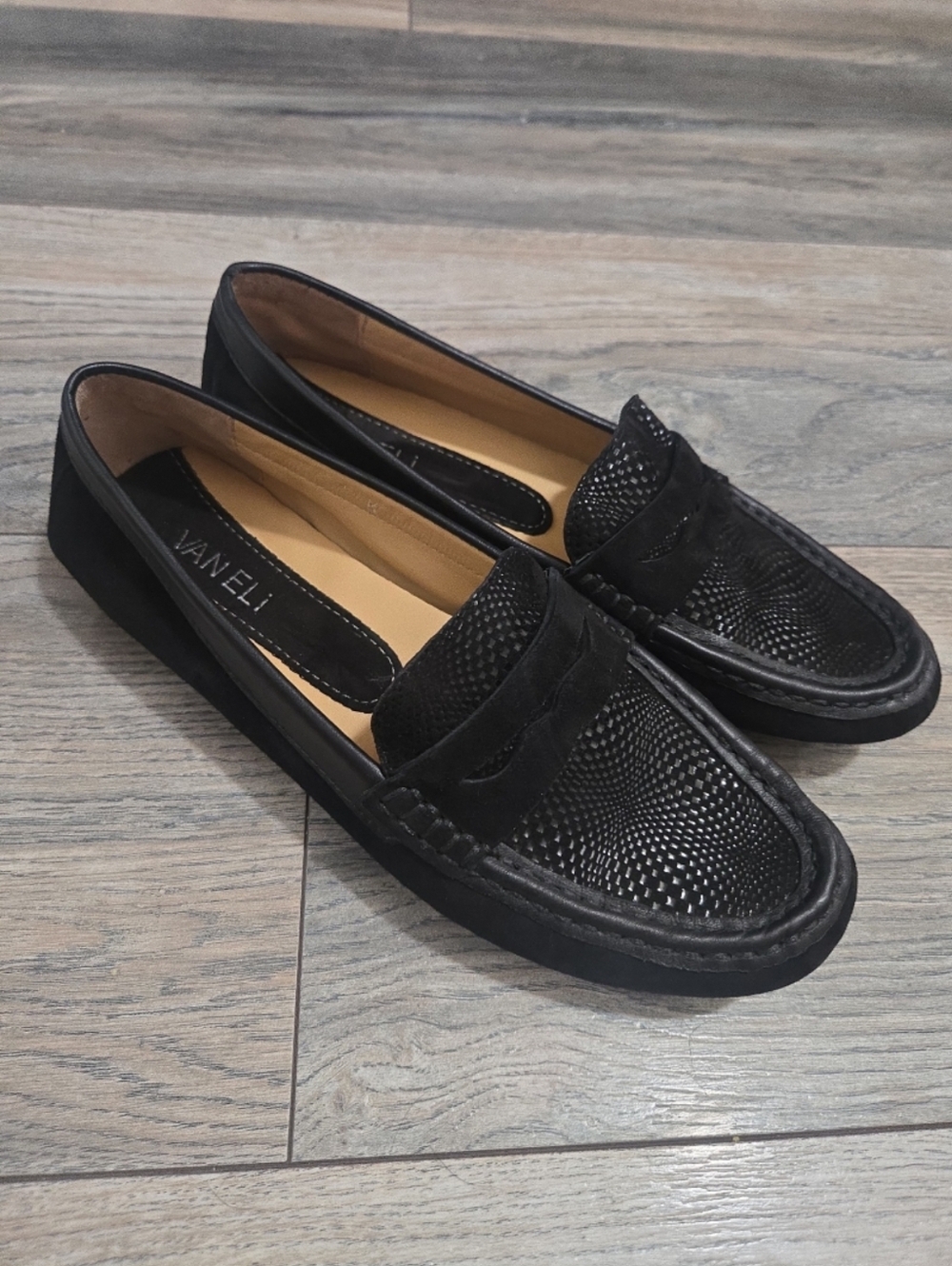 Vaneli Loafers